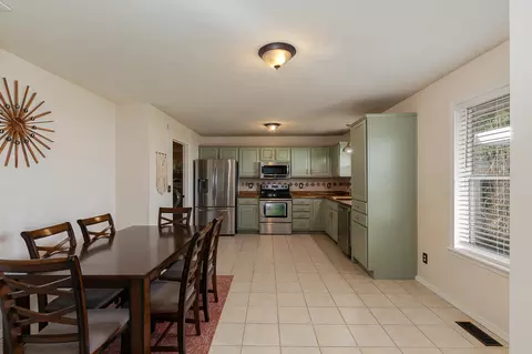 Dining - 3702 W Vincent Dr, Springfield, MO 65810 photo 1 of 2