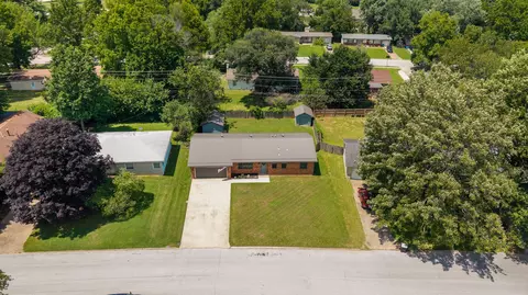 821 Edgewood St, Springfield, MO 65807 photo 5