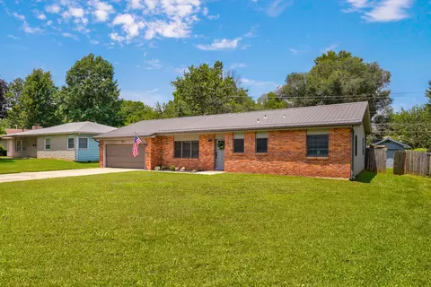 821 Edgewood St, Springfield, MO 65807 photo 2