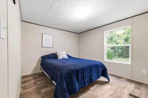 Bedroom - 192194 Cheyenne Rd, Tunas, MO 65764 photo 11 of 12