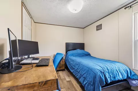Bedroom - 192194 Cheyenne Rd, Tunas, MO 65764 photo 9 of 12