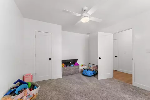 Bedroom - 1209 W Berkeley St, Springfield, MO 65807 photo 6 of 6