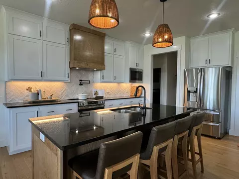 Kitchen - 2617 W Webb Rd, Ozark, MO 65721 photo 3 of 10