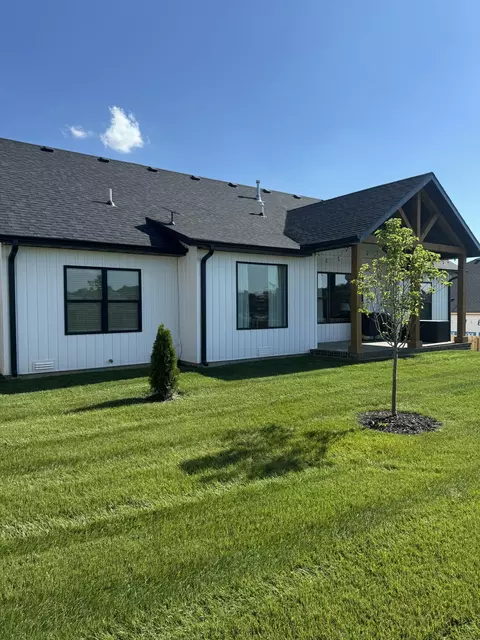 Exterior - 2617 W Webb Rd, Ozark, MO 65721 photo 10 of 14