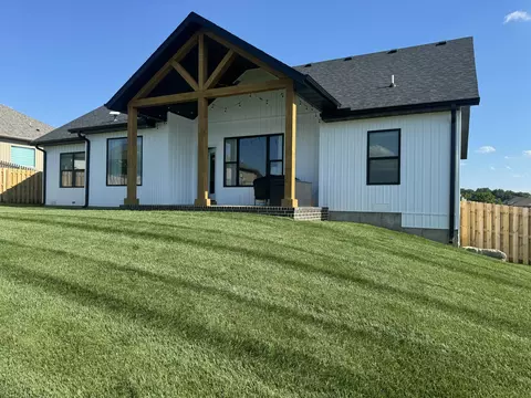 Exterior - 2617 W Webb Rd, Ozark, MO 65721 photo 12 of 14