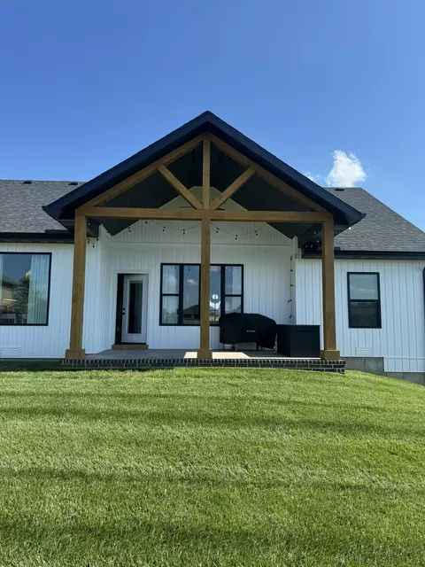 Exterior - 2617 W Webb Rd, Ozark, MO 65721 photo 8 of 14