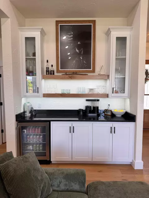 Kitchen - 2617 W Webb Rd, Ozark, MO 65721 photo 2 of 10