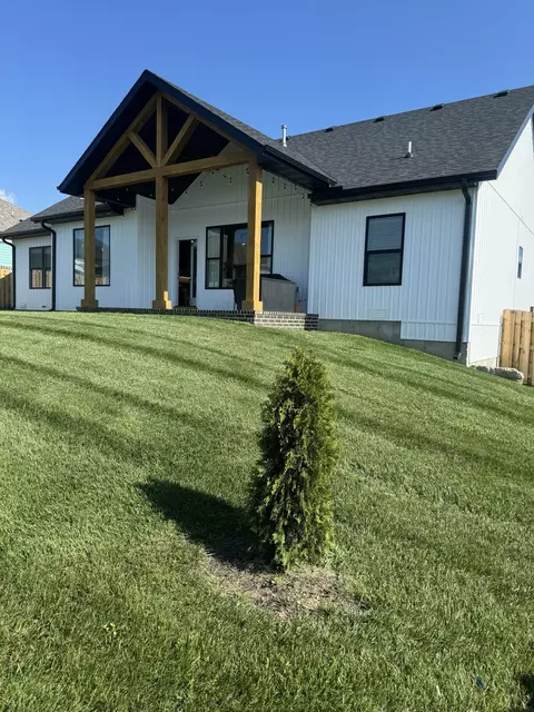 Exterior - 2617 W Webb Rd, Ozark, MO 65721 photo 11 of 14