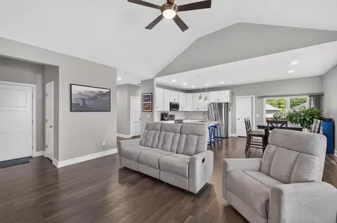 Entry Way - 1665 E Pea Ridge Dr, Republic, MO 65738 photo 1 of 1