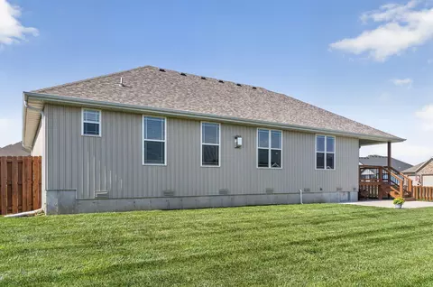 Exterior - 1665 E Pea Ridge Dr, Republic, MO 65738 photo 7 of 13