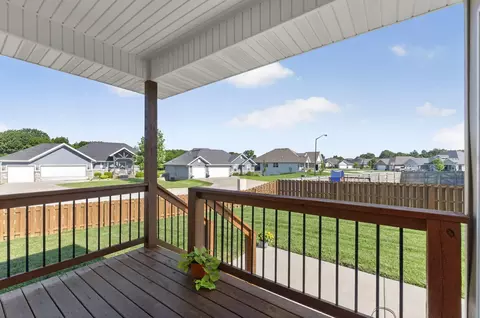 Exterior - 1665 E Pea Ridge Dr, Republic, MO 65738 photo 5 of 13