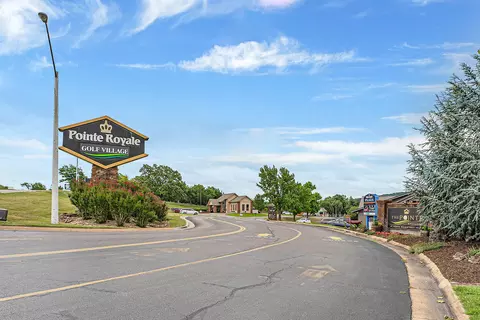 Exterior - 142 Grandview Dr #3, Branson, MO 65616 photo 9 of 14