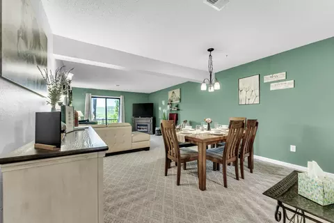 Dining - 142 Grandview Dr #3, Branson, MO 65616 photo 1 of 3