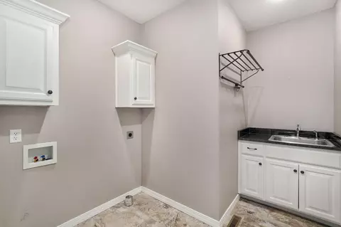Other - 2342 W Darby St, Springfield, MO 65810 photo 4 of 13