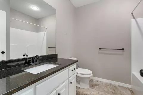 Bath - 2342 W Darby St, Springfield, MO 65810 photo 7 of 8