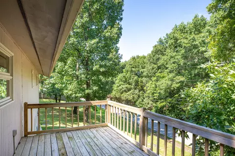Exterior - 35 Hilltop Ln, Branson, MO 65616 photo 5 of 7