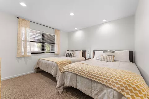 Bedroom - 146 Bunker Ridge Dr #10, Branson, MO 65616 photo 3 of 3