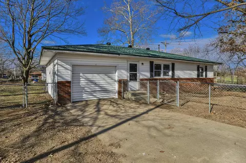 101 S Norma St, Exeter, MO 65647 photo 3