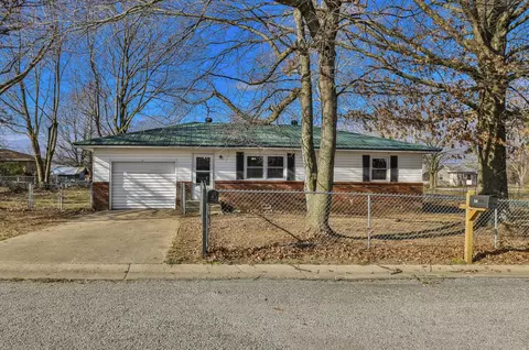 101 S Norma St, Exeter, MO 65647 photo 2