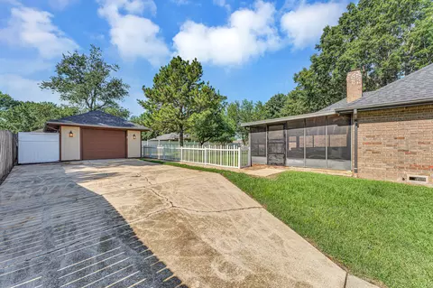Exterior - 908 Domino Ct, Nixa, MO 65714 photo 3 of 8