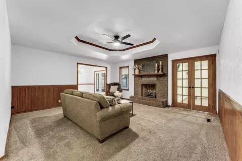 Living - 908 Domino Ct, Nixa, MO 65714 photo 1 of 4
