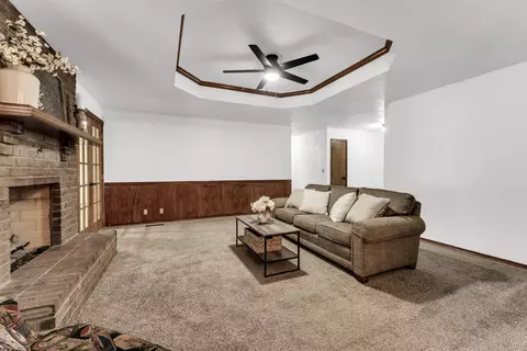 Living - 908 Domino Ct, Nixa, MO 65714 photo 2 of 4