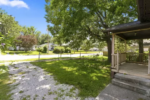 921 W Chicago St, Springfield, MO 65803 photo 2