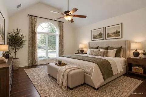 Bedroom - 4868 E Utica St, Springfield, MO 65809 photo 1 of 6