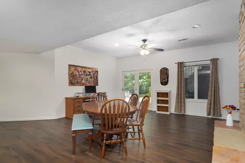 Dining - 4868 E Utica St, Springfield, MO 65809 photo 1 of 2