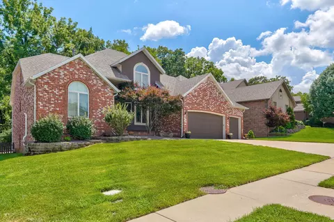 Exterior - 4868 E Utica St, Springfield, MO 65809 photo 2 of 19