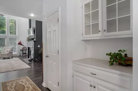 Entry Way - 4868 E Utica St, Springfield, MO 65809 photo 5 of 8