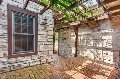 Exterior - 5079 E Farm Road 122, Springfield, MO 65802 photo 10 of 26