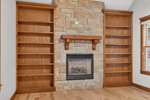Living - 5079 E Farm Road 122, Springfield, MO 65802 photo 3 of 7