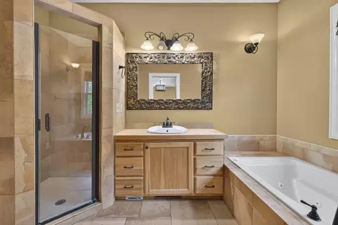 Bath - 5079 E Farm Road 122, Springfield, MO 65802 photo 2 of 8