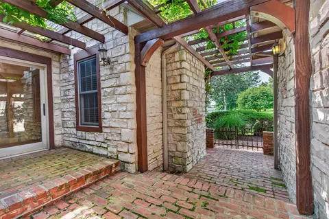 Exterior - 5079 E Farm Road 122, Springfield, MO 65802 photo 11 of 26
