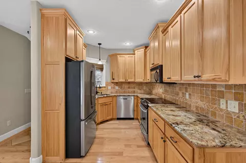 Kitchen - 5079 E Farm Road 122, Springfield, MO 65802 photo 1 of 3