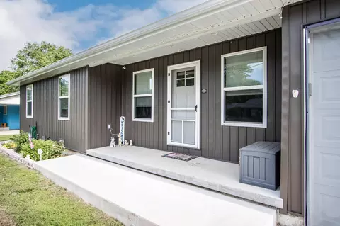 715 Hooker Dr, Buffalo, MO 65622 photo 2