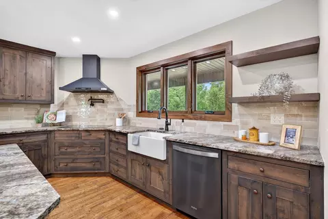 Kitchen - 1230 E 567th Rd, Willard, MO 65781 photo 5 of 8
