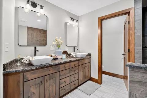 Bath - 1230 E 567th Rd, Willard, MO 65781 photo 1 of 10