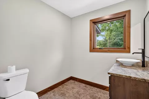 Bath - 1230 E 567th Rd, Willard, MO 65781 photo 7 of 10