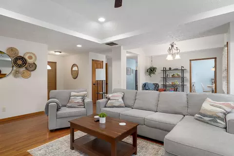 Living - 4668 S Warren Rd, Springfield, MO 65810 photo 2 of 3
