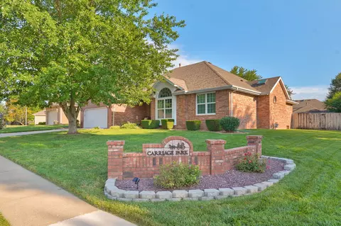 Exterior - 4668 S Warren Rd, Springfield, MO 65810 photo 10 of 11