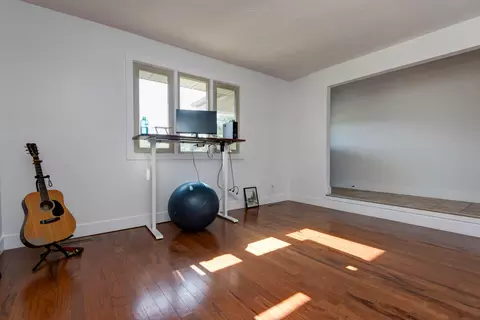 Living - 1433 S Charing Rd, Springfield, MO 65809 photo 3 of 4