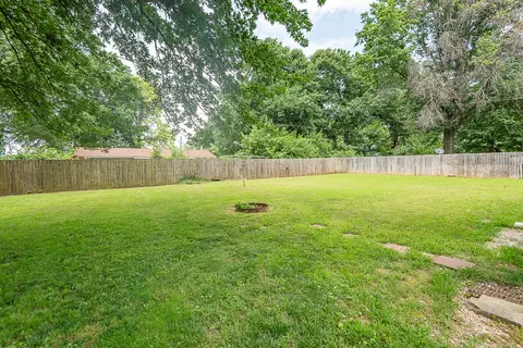 Exterior - 405 Watson St, Willard, MO 65781 photo 3 of 7