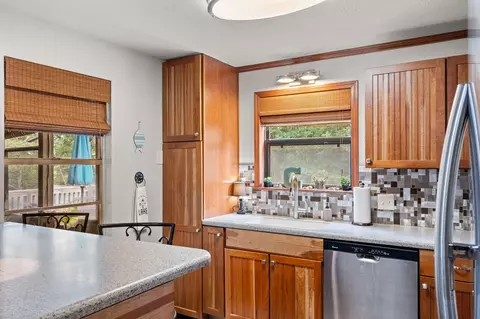 Kitchen - 88 Montgomery Cir, Branson West, MO 65737 photo 3 of 6