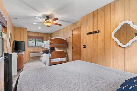 Bedroom - 88 Montgomery Cir, Branson West, MO 65737 photo 3 of 7