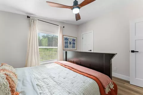 Bedroom - 750 Lake Rd, Shell Knob, MO 65747 photo 4 of 6