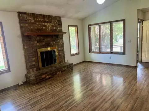 Living - 518 E 520 E Jewett Pl, Springfield, MO 65807 photo 3 of 4