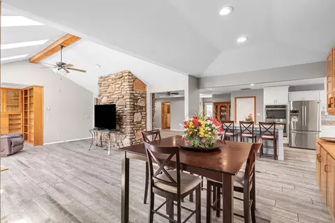 Dining - 539 Erie St, Springfield, MO 65807 photo 1 of 2