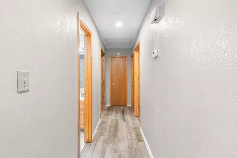 Entry Way - 539 Erie St, Springfield, MO 65807 photo 3 of 3
